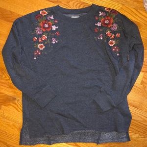 American Eagle with embroidered flower sweatshirt
